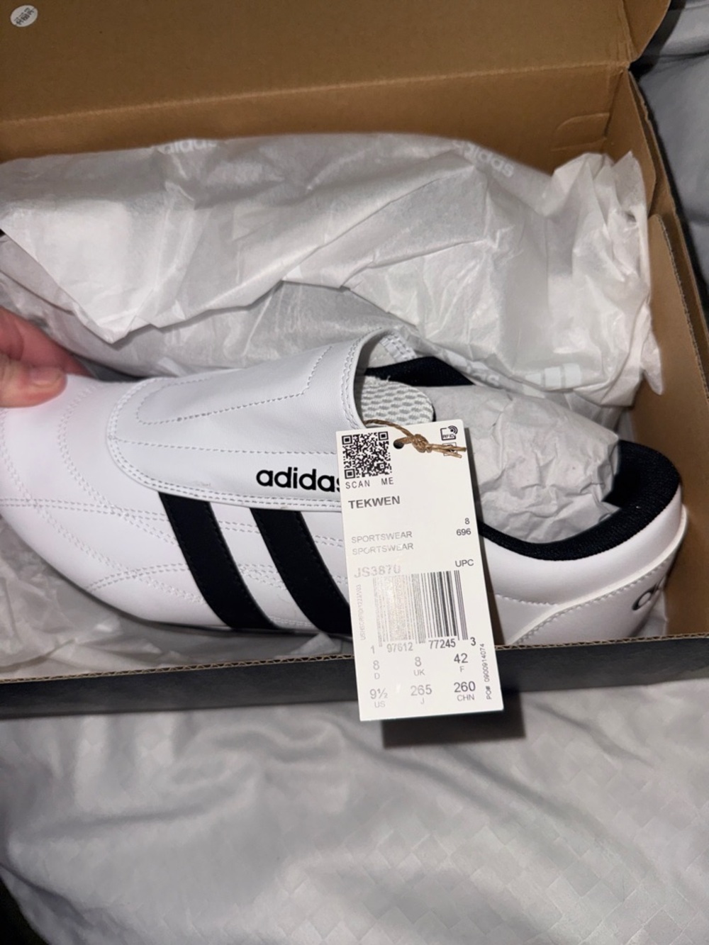Brand new size 9.5 Adidas Taikwando Mens White & Black Sneakers